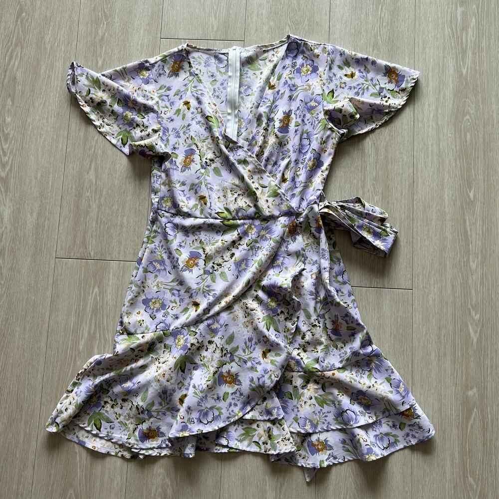 SheIn Wrap Dress Small Floral Lilac